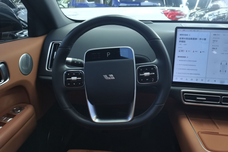 理想汽车 理想L6 2024款 Pro中控内饰13