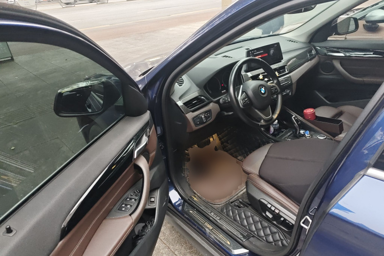 宝马X1 2020款 sDrive25Li 领先型中控内饰20