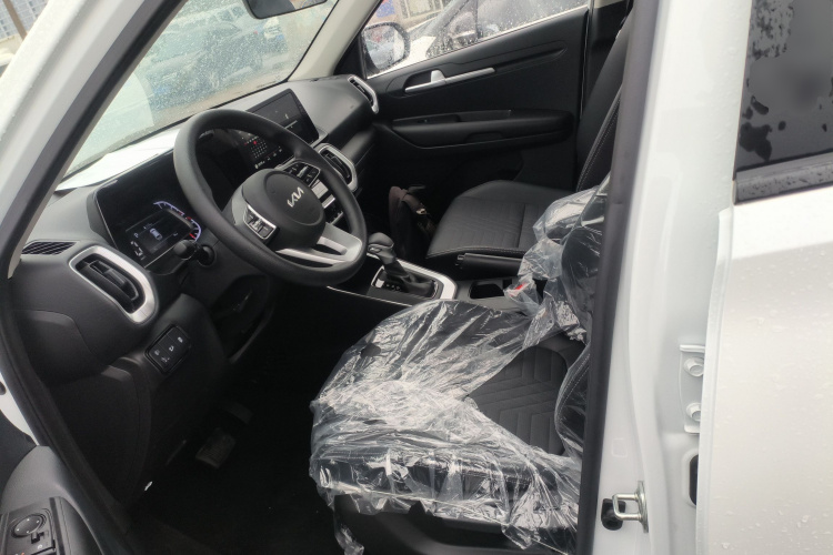 起亚 索奈 2024款 1.5L 舒适版局部细节19