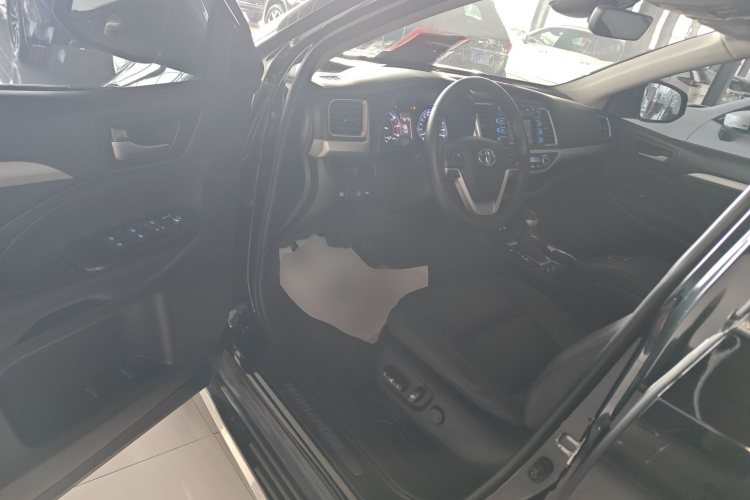 丰田 汉兰达 2018款 2.0T 四驱豪华版 7座 国VI中控内饰20