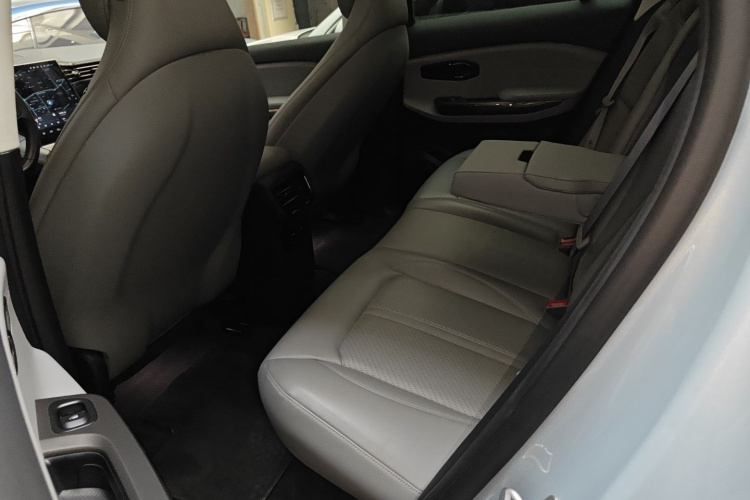 蔚来ES6 2020款 600KM 运动版中控内饰7004