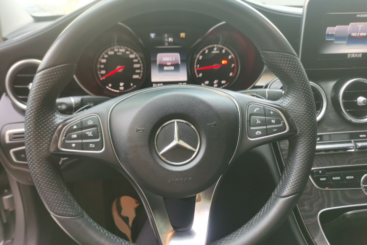 奔驰C级 2016款 C 180 L 运动型局部细节13