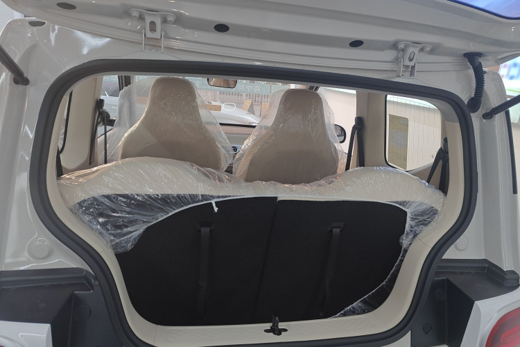 五菱汽车 宏光MINIEV 2024款 第三代 215km 青春版局部细节23