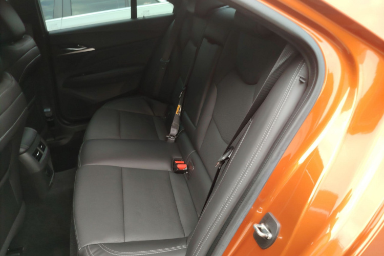 凯迪拉克CT4 2023款 25T 豪华型中控内饰21