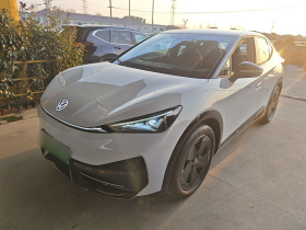 大众 ID.UNYX 与众 2024款 Ultra 长续航版