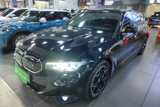 宝马i3 2023款 eDrive 40 L 曜夜套装