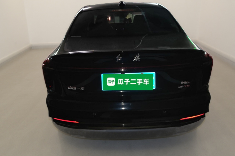 红旗H5 2025款 1.5T DCT玄影版车身外观6