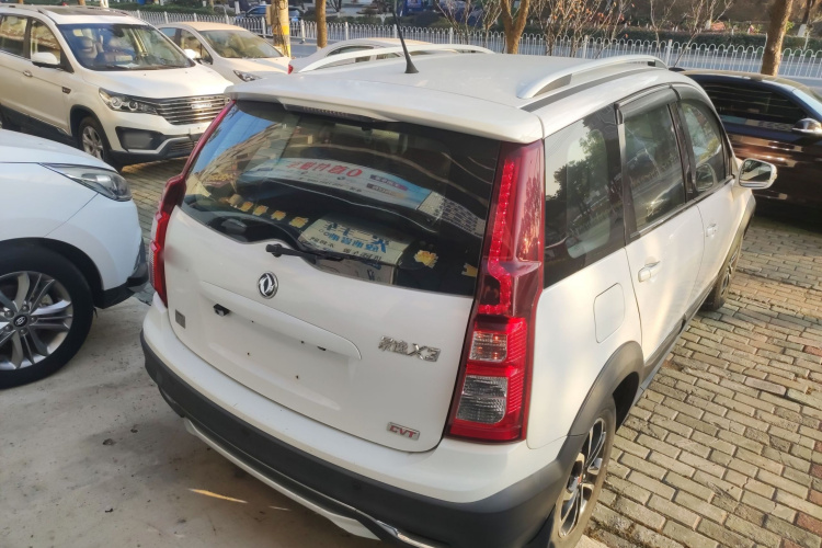 东风风行 景逸X3 2017款 1.6L CVT豪华型车身外观6005