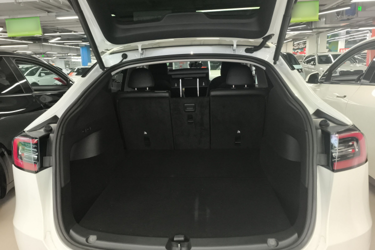 特斯拉 Model Y 2021款 Performance高性能全轮驱动版机舱底盘23