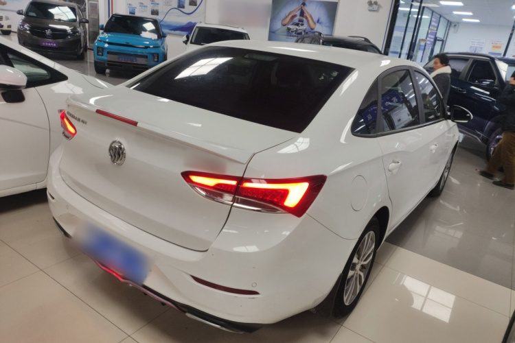 别克 英朗 2021款 1.3T 自动轻混动精英型车身外观7