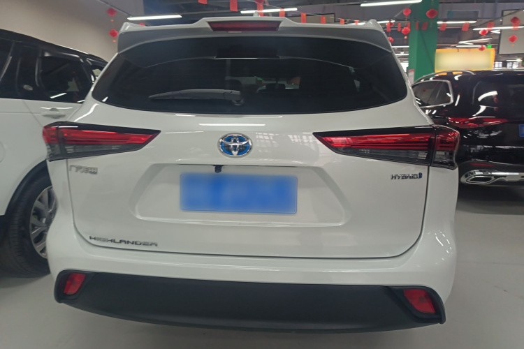 丰田 汉兰达 2022款 双擎 2.5L 两驱精英版 7座车身外观6