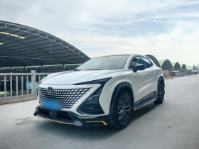 长安UNI-T 2022款 1.5T 运动版 尊贵型