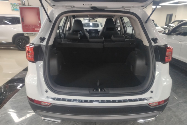 长安CS75 2024款 畅享版 1.5T DCT豪华型机舱底盘23