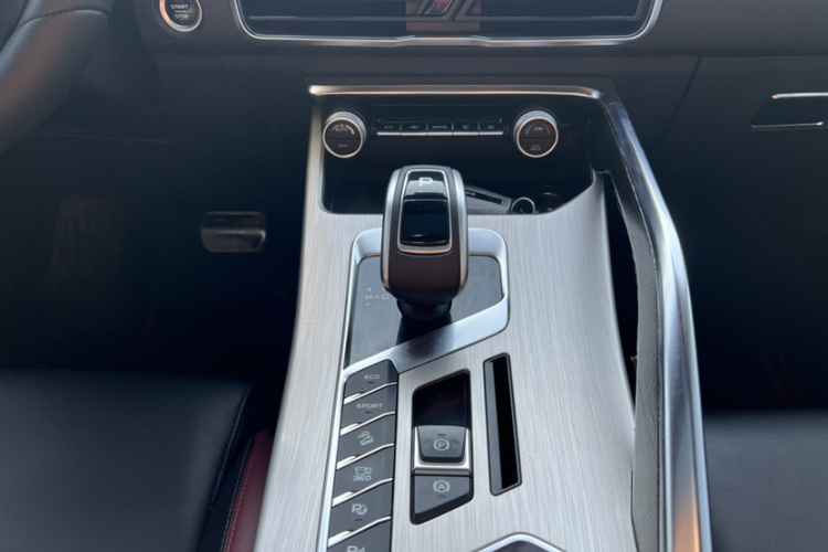 吉利汽车 缤越 2019款 运动款 260T DCT Battle 国V局部细节18