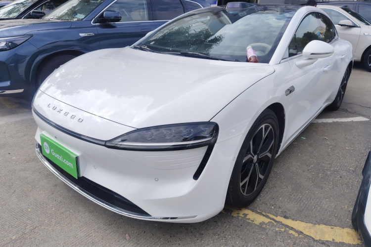 鸿蒙智行 智界S7 2025款 855km Max车身外观1