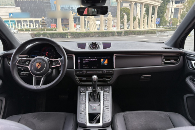 保时捷 2020款 Macan 2.0T中控内饰7015