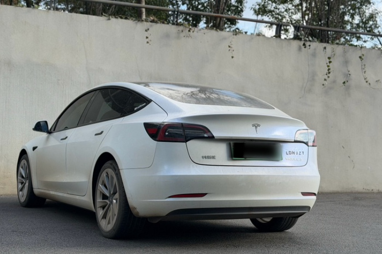 特斯拉 Model 3 2022款 后轮驱动版车身外观6001