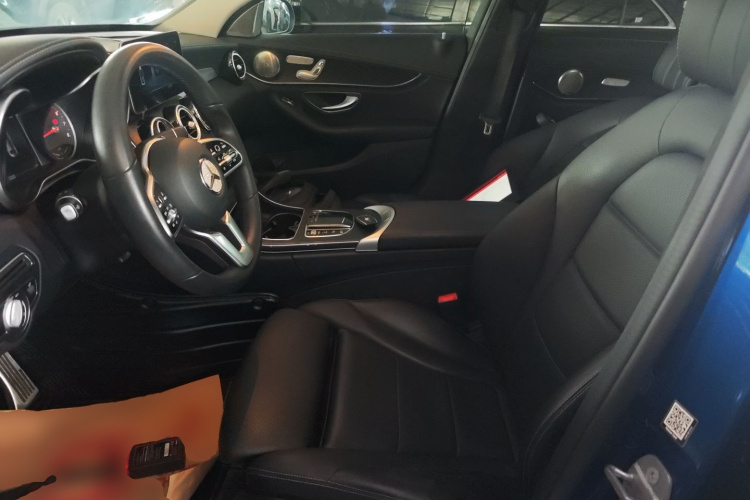 奔驰C级 2019款 C 260 L 运动版局部细节19