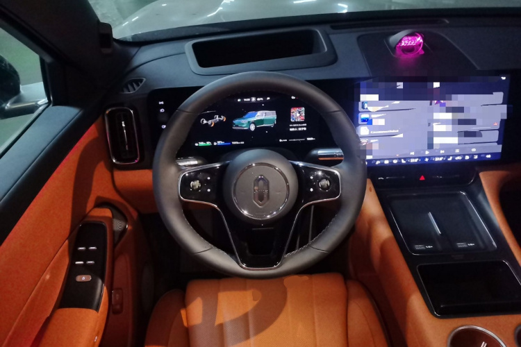 鸿蒙智行 问界M8 2025款 增程 Max版 37kWh 5座版中控内饰13