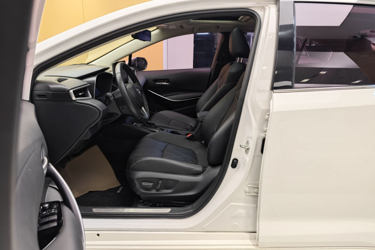 丰田 亚洲狮 2021款 2.0L 尊贵版车身外观6007