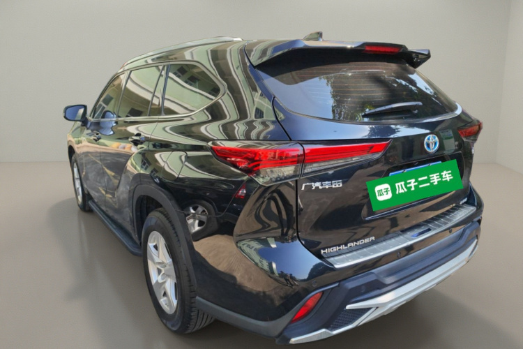 丰田 汉兰达 2022款 双擎 2.5L 四驱精英版 7座车身外观5
