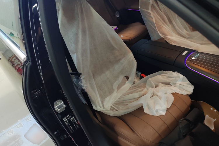 奔驰E级 2025款 改款 E 300 L 豪华型局部细节41