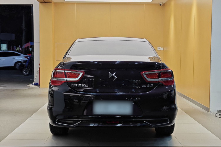 DS 5LS 2016款 1.6T 豪华版THP160车身外观6012