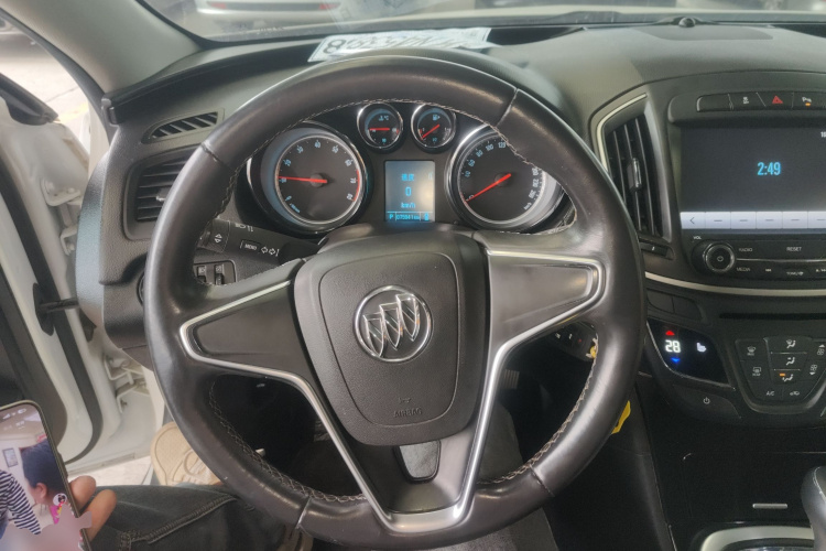 别克 君威 2014款 1.6T 时尚技术型中控内饰13