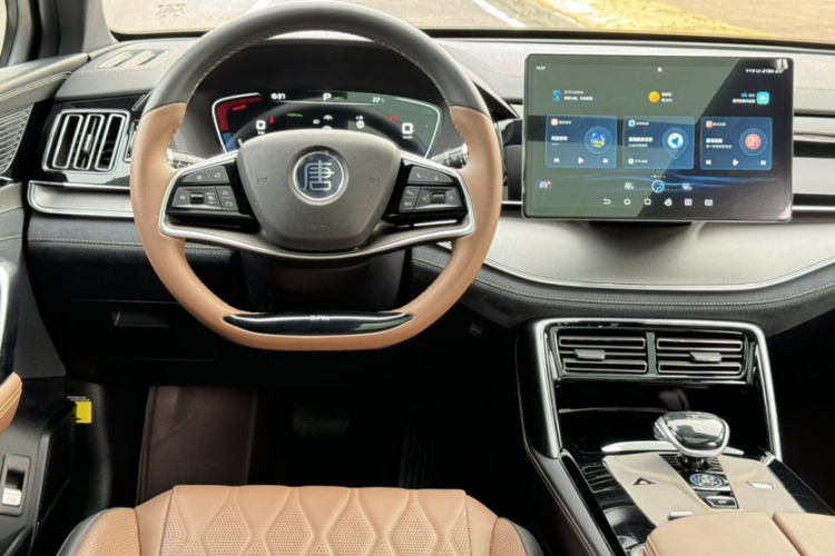 比亚迪 唐新能源 2021款 DM-i 112KM 尊贵型局部细节14