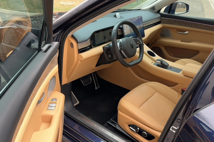 鸿蒙智行 问界M5 2022款 增程后驱标准版中控内饰7005