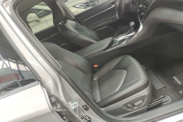 丰田 凯美瑞 2023款 2.0G 豪华版局部细节41