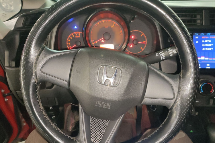 本田 飞度 2018款 1.5L CVT舒适天窗版局部细节13