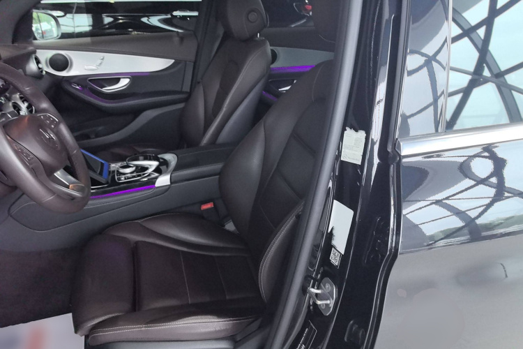 奔驰GLC 2017款 GLC 200 4MATIC中控内饰19