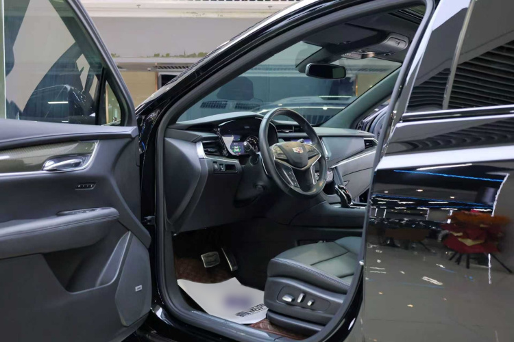 凯迪拉克XT5 2022款 2.0T 四驱尊贵型中控内饰7001