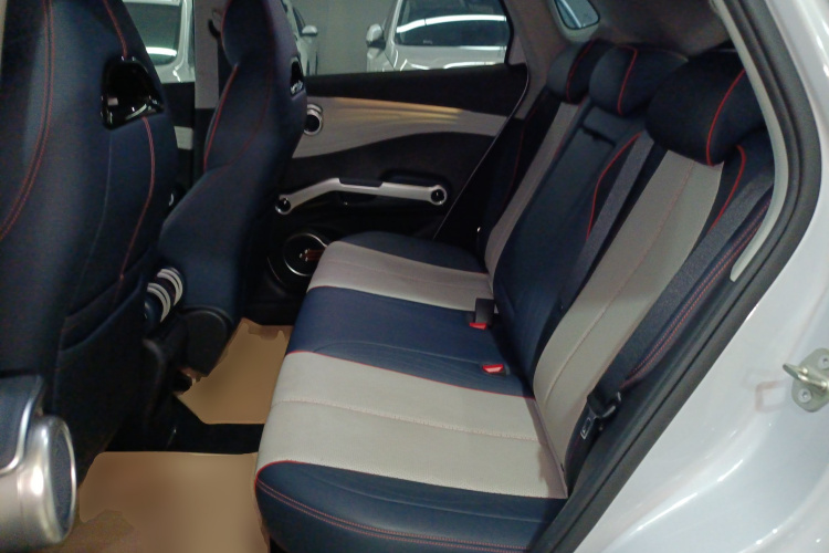 比亚迪 元PLUS 2022款 430KM 尊贵型中控内饰21