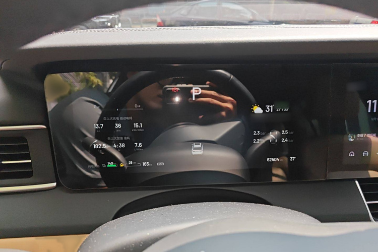 理想汽车 理想ONE 2021款 增程6座版局部细节14