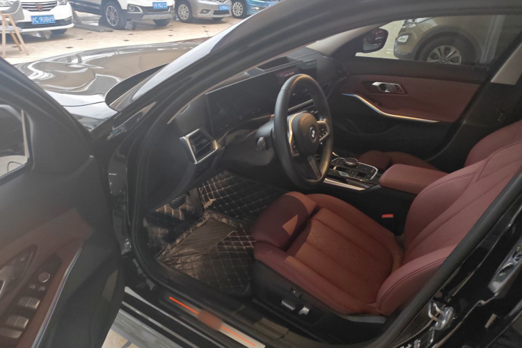 宝马i3 2022款 eDrive 35 L中控内饰20