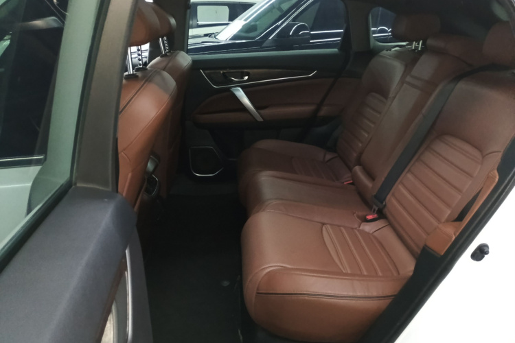 本田UR-V 2017款 370TURBO 两驱尊贵版 国V中控内饰21