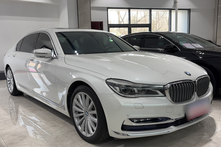 宝马7系 2016款 740Li 领先型车身外观6004