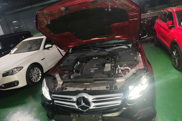 奔驰GLC 2019款 改款 GLC 260 L 4MATIC 豪华型机舱底盘24