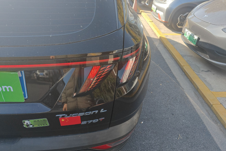 现代 2023款 途胜L 1.5T 自动两驱GLX精英版车身外观9