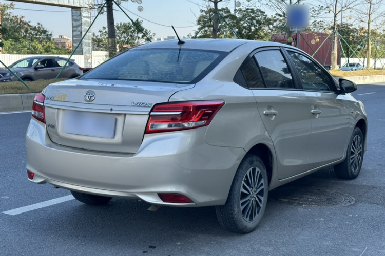 丰田 威驰 2019款 1.5L CVT创行版车身外观6003