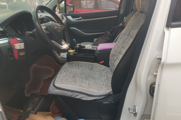 海马S5青春版 2018款 1.6L CVT豪华型中控内饰19