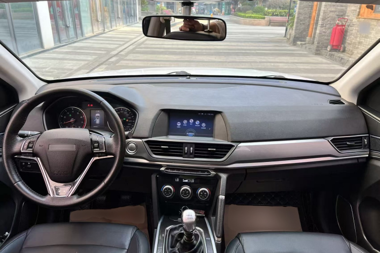 哈弗H6 2019款 运动版 1.5T 手动两驱精英型 国VI中控内饰7002