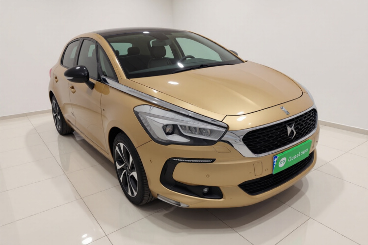 DS 5 2015款 1.8T 60周年限量版THP200车身外观3