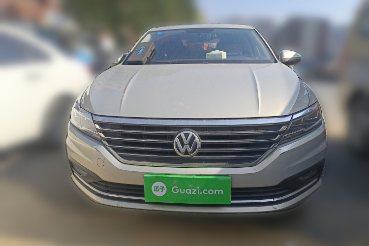 大众 朗逸 2018款 1.5L 手动舒适版 国V车身外观2