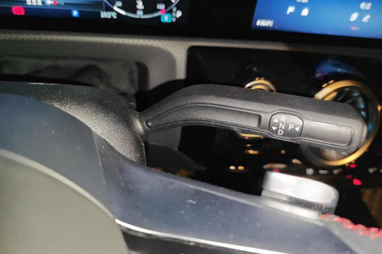 奔驰A级 2023款 A 200 L 时尚型局部细节18