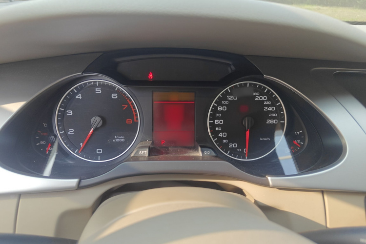 奥迪A4L 2011款 2.0 TFSI 技术型局部细节14