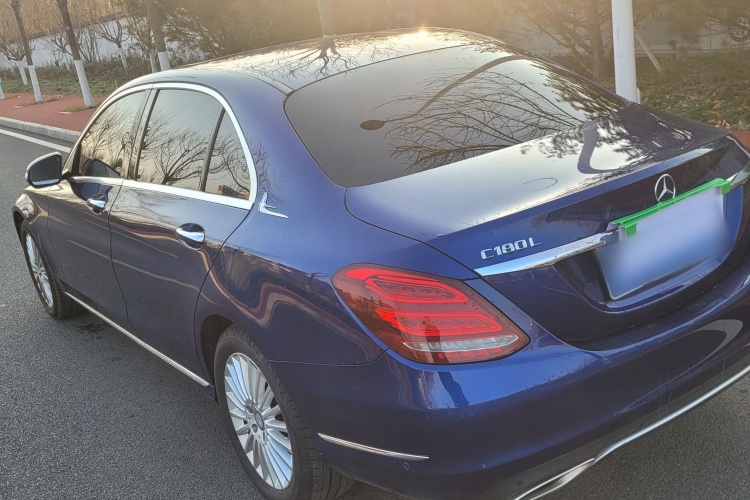 奔驰C级 2015款 改款  C 180 L车身外观6005