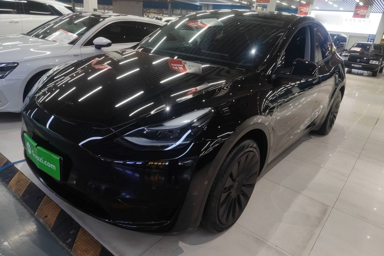 特斯拉 Model Y 2022款 改款 后轮驱动版车身外观1